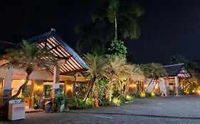 Augusta Hotel&Glamping Sukabumi